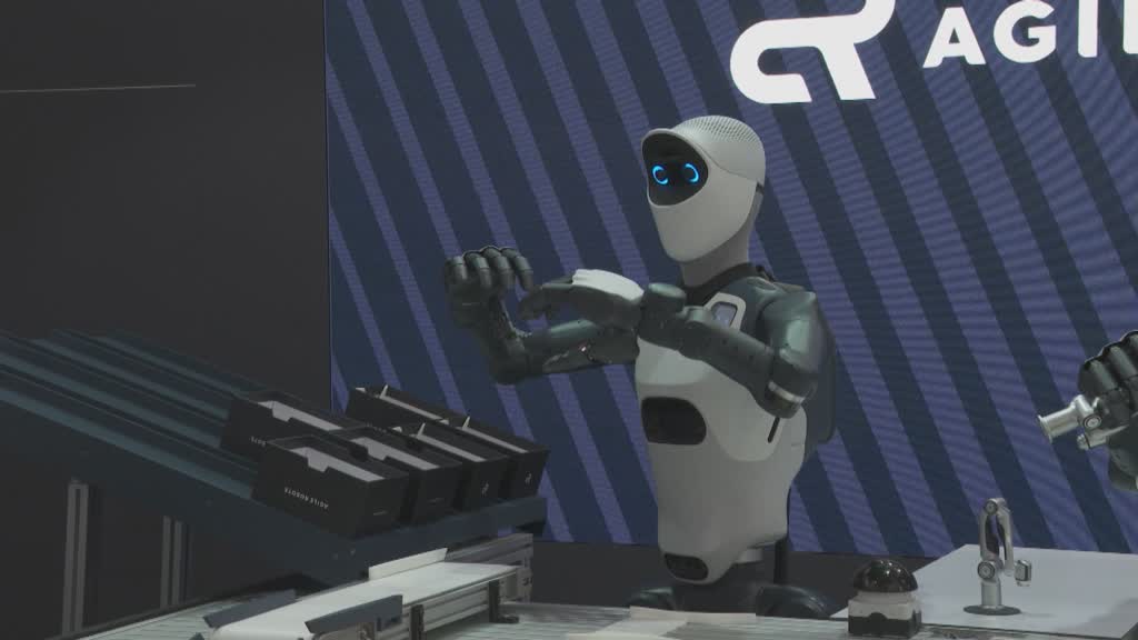 Humanoid robots steal the show at German trade fair