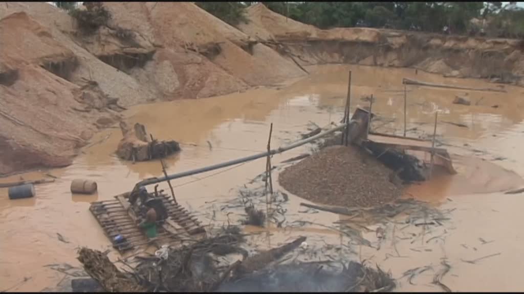 La fiebre del oro significa más mercurio en Perú