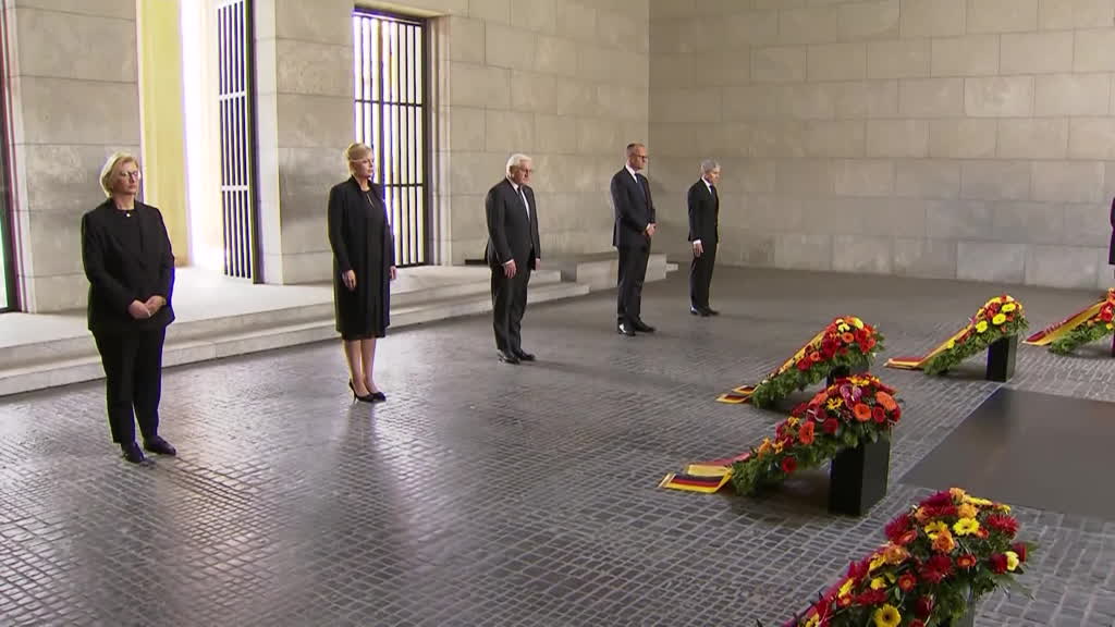 Solemn ceremonies mark 80th anniversary of the end of WWII
