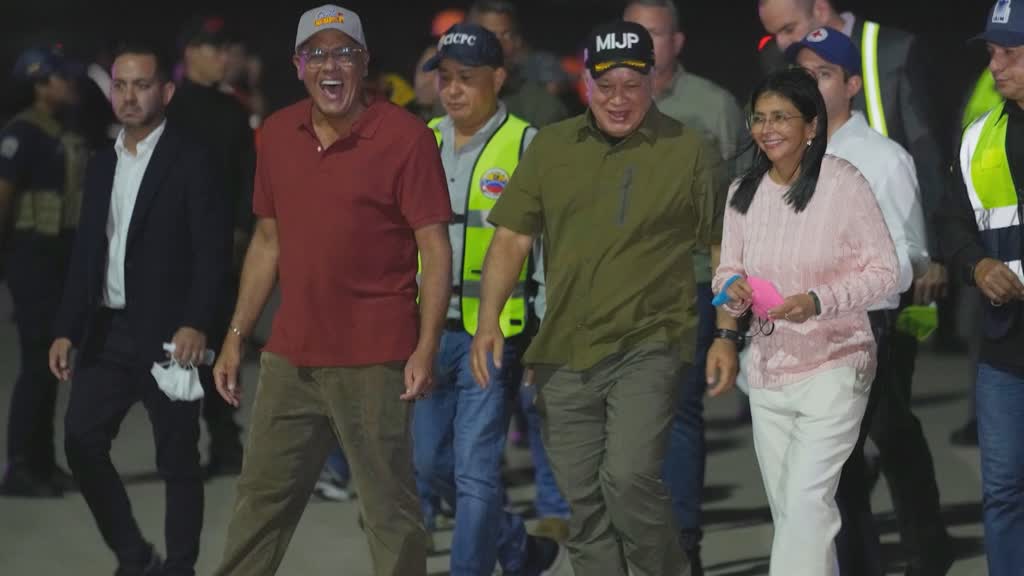 Who are the key government figures around Delcy Rodriguez?