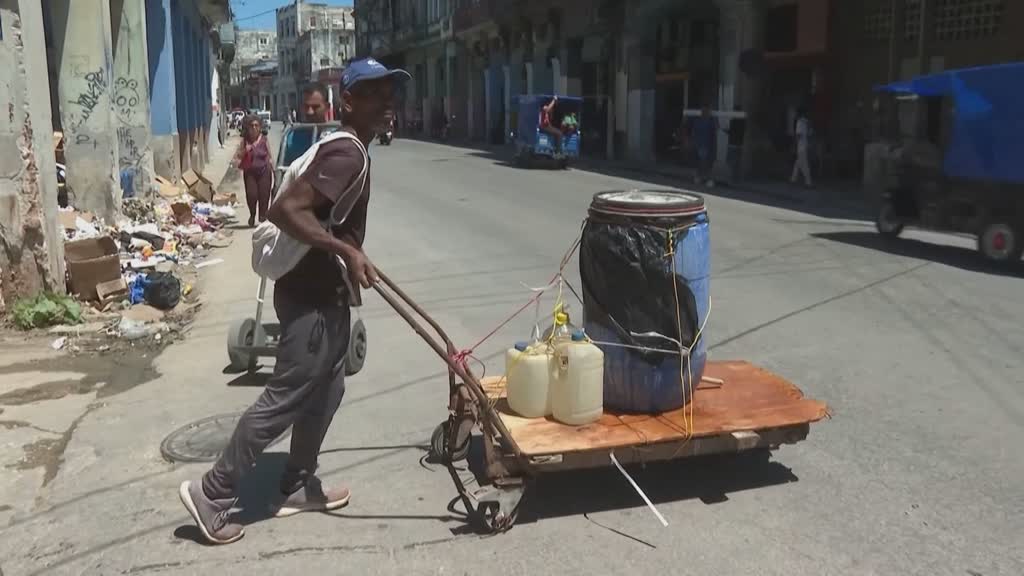 Cuba tras un apagón nacional: la electricidad vuelve, pero la vida cotidiana sigue en crisis