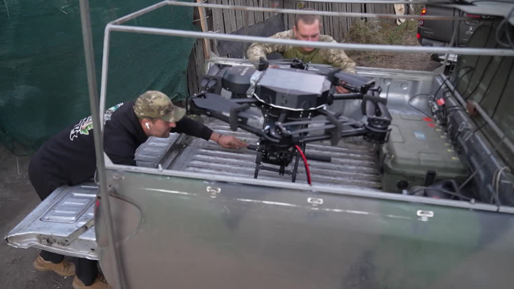 Ukraine: Using drones to deliver supplies to frontlines