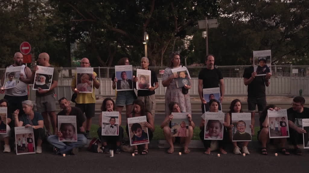 Israelis hold vigil for Palestinian children killed in Gaza
