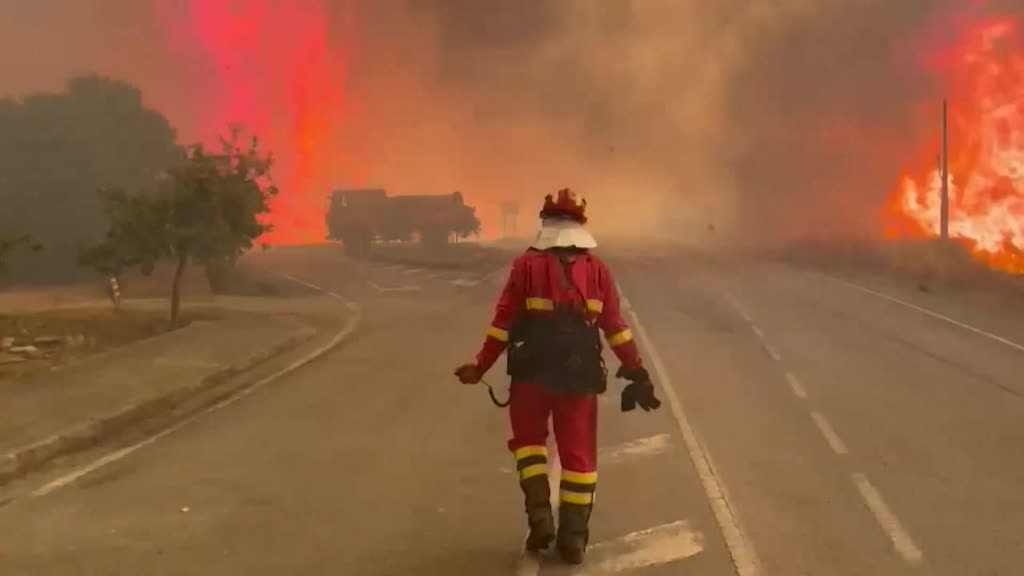 Firefighters battle blazes in Spain's north