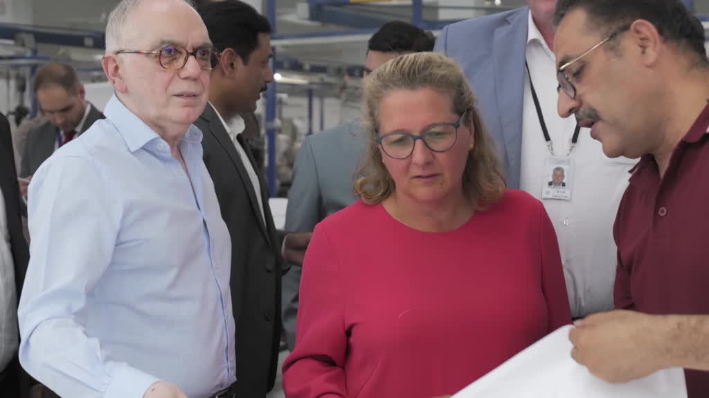 Germany's Development Minister Svenja Schulze traveled to Pakistan to talk about fair working conditions and environmental standards in global industries