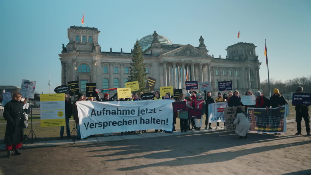 Afghan refugees at risk as deportations surge in Pakistan