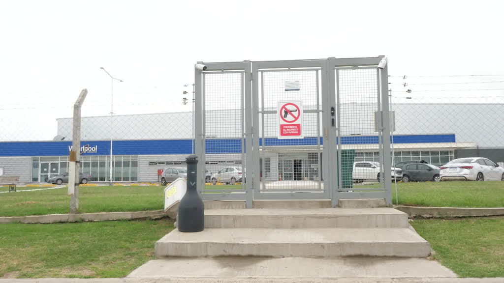 Apertura y crisis de la industria en Argentina