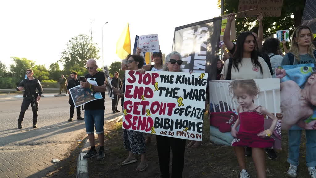 Calls grow within Israel to end the war in Gaza