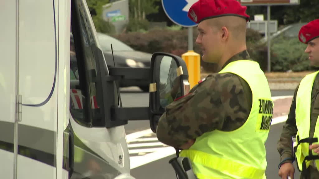 Poland starts border controls at border with Germany