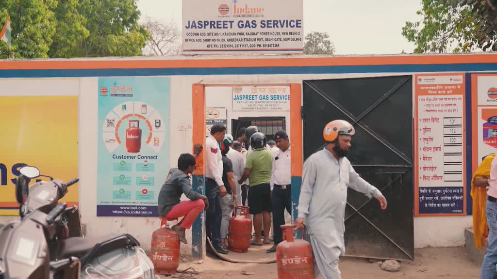 India faces mounting LPG shortages as Iran war drags on