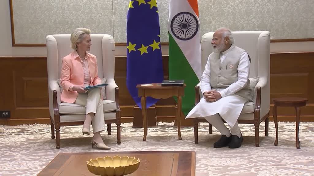 EU leaders hail 'historic' free trade deal with India