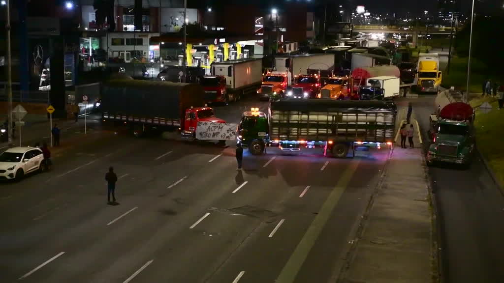 Colombian truckers blockade cities over diesel price hike