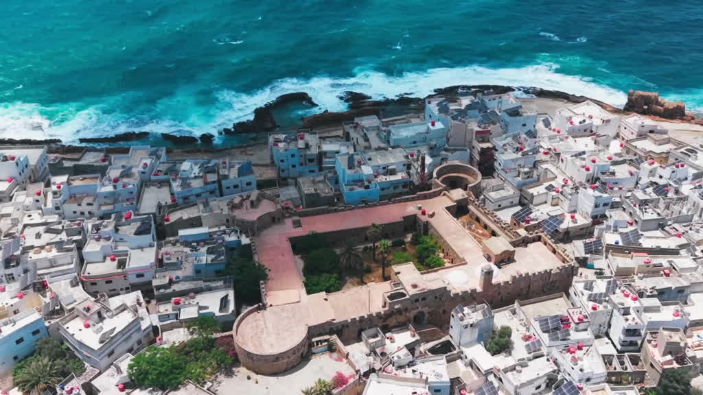 Syrian island hopes for tourist boom