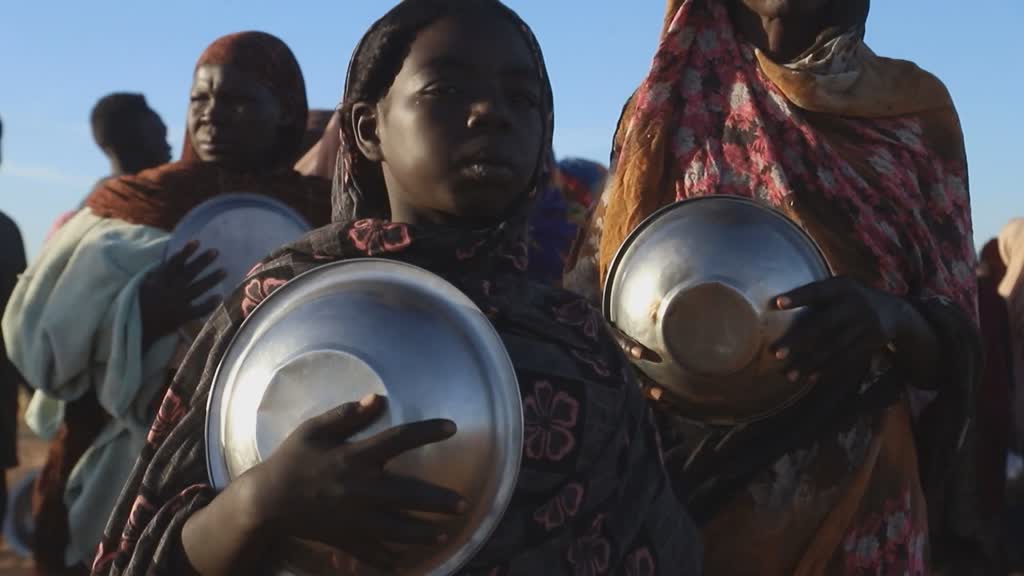 Community kitchen fights hunger in Sudan's Tawila camp
