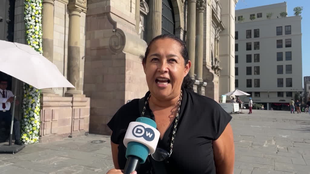 Los peruanos celebran al nuevo papa como uno de los suyos 