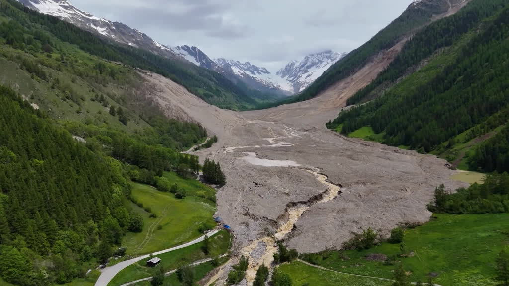 Locals face uncertainty after Swiss glacier collapse 