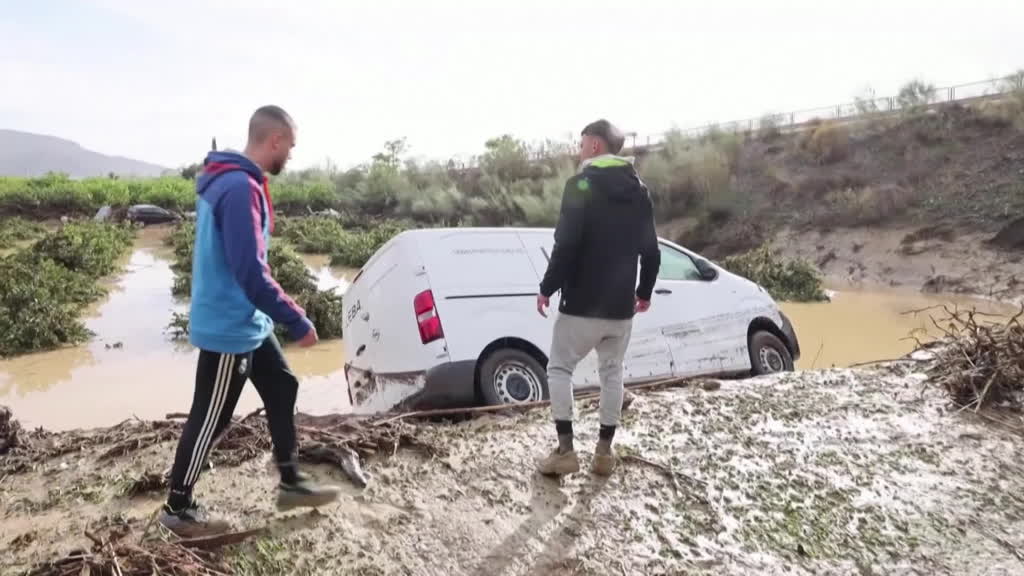 Se espera que aumente el número de muertos tras las inundaciones repentinas en el sureste de España