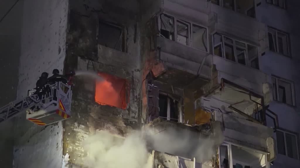 Russia launches nearly 1,000 drones across Ukraine