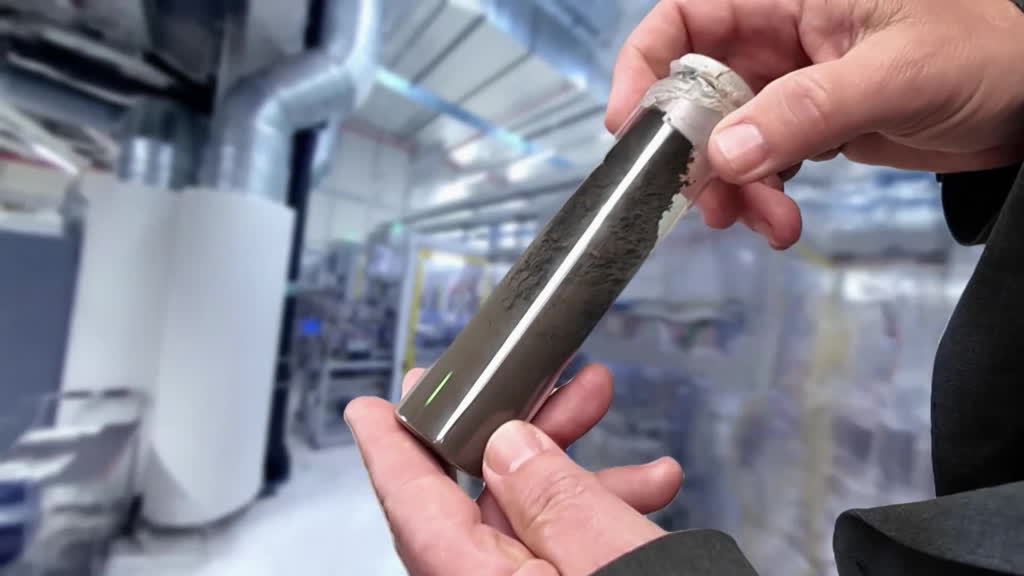 Can rare-earth elements be recovered through recycling?