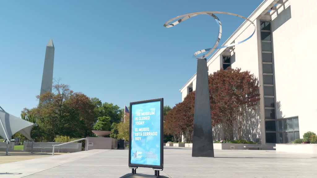 US shutdown to drag into November amid Senate deadlock