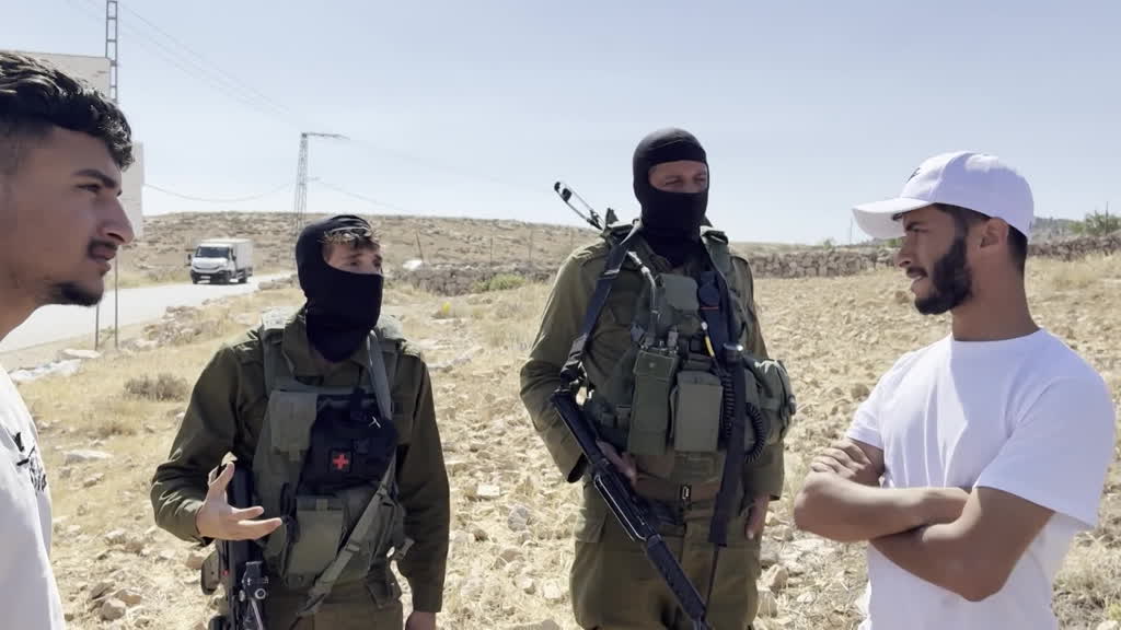 Israeli army blocks entry to Palestinian village attacked by settlers
