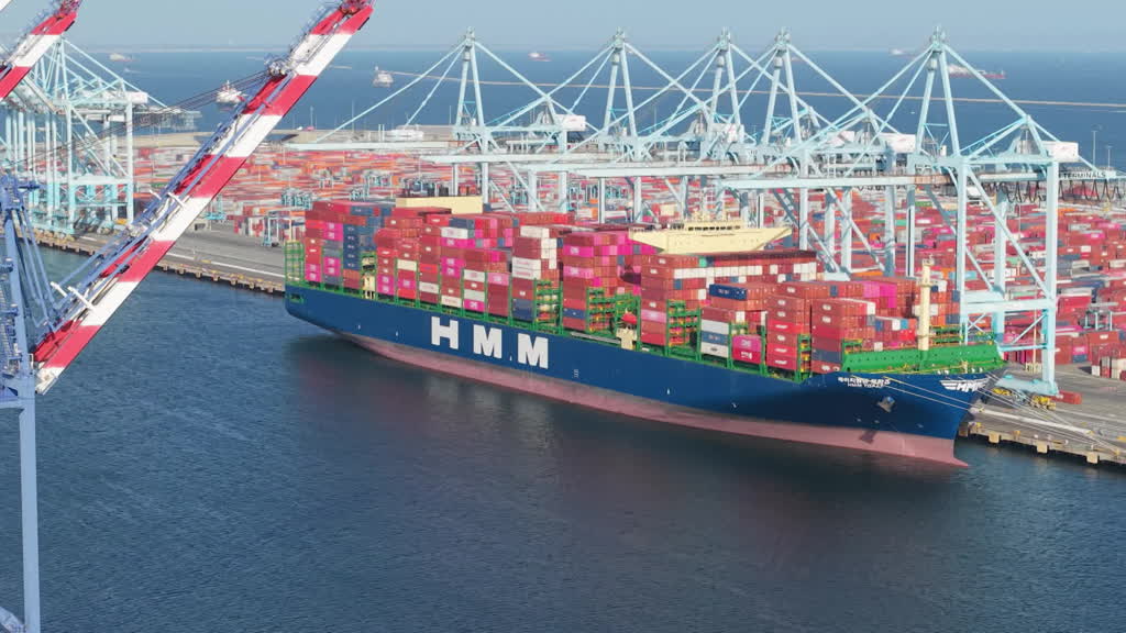 Trade war still hurts US ports despite tariff relief