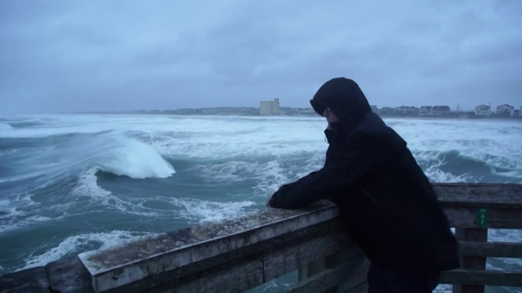 Hurricane Erin lingers offshore of the US East Coast