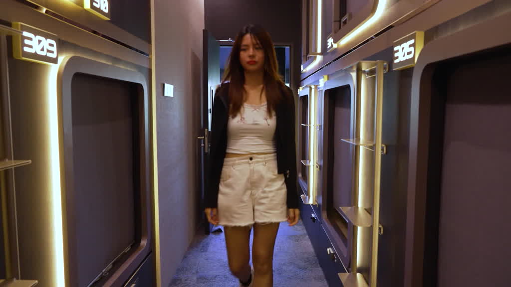 Singapore’s Capsule Hotels Go Upscale
